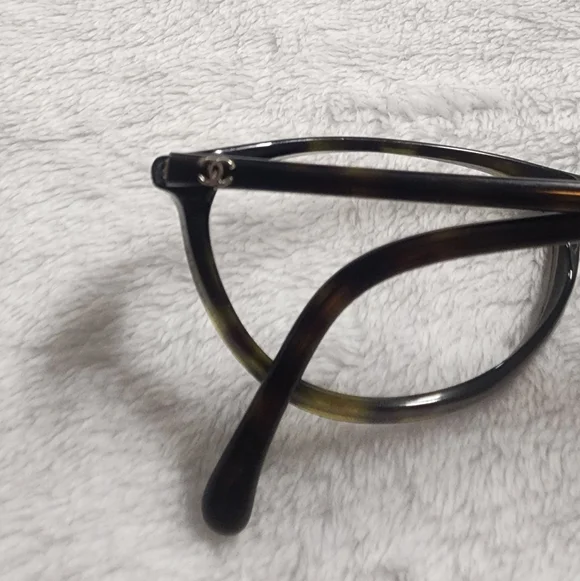 Chanel Tortoiseshell Eyeglasses -RARE - Picture 4 of 11